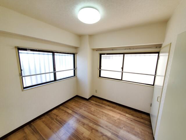 3DK Apartment for Rent in Oyama City, Tochigi - Thumbnail 4