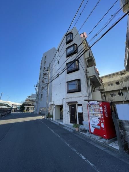 10-Unit Apartment Building for Sale Near Kumegawa Station, Tokyo - Thumbnail 2