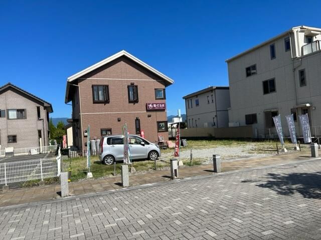 2017-Built 5SLDK House with Shop Conversion Potential in Fuefuki - Thumbnail 3
