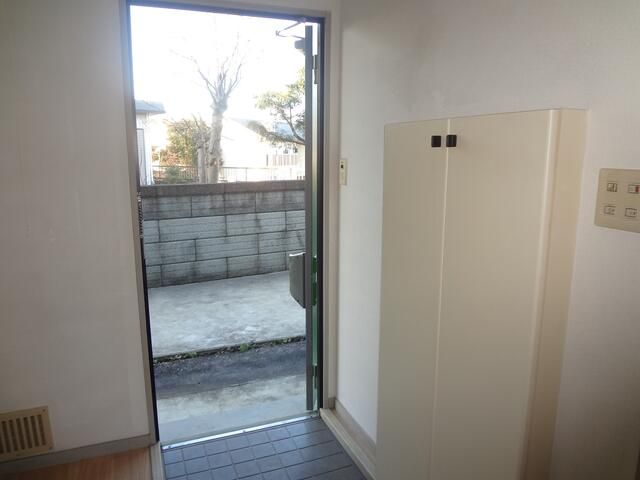 1K Apartment for Rent in Mito City, Ibaraki - 27.08 sqm - Thumbnail 3
