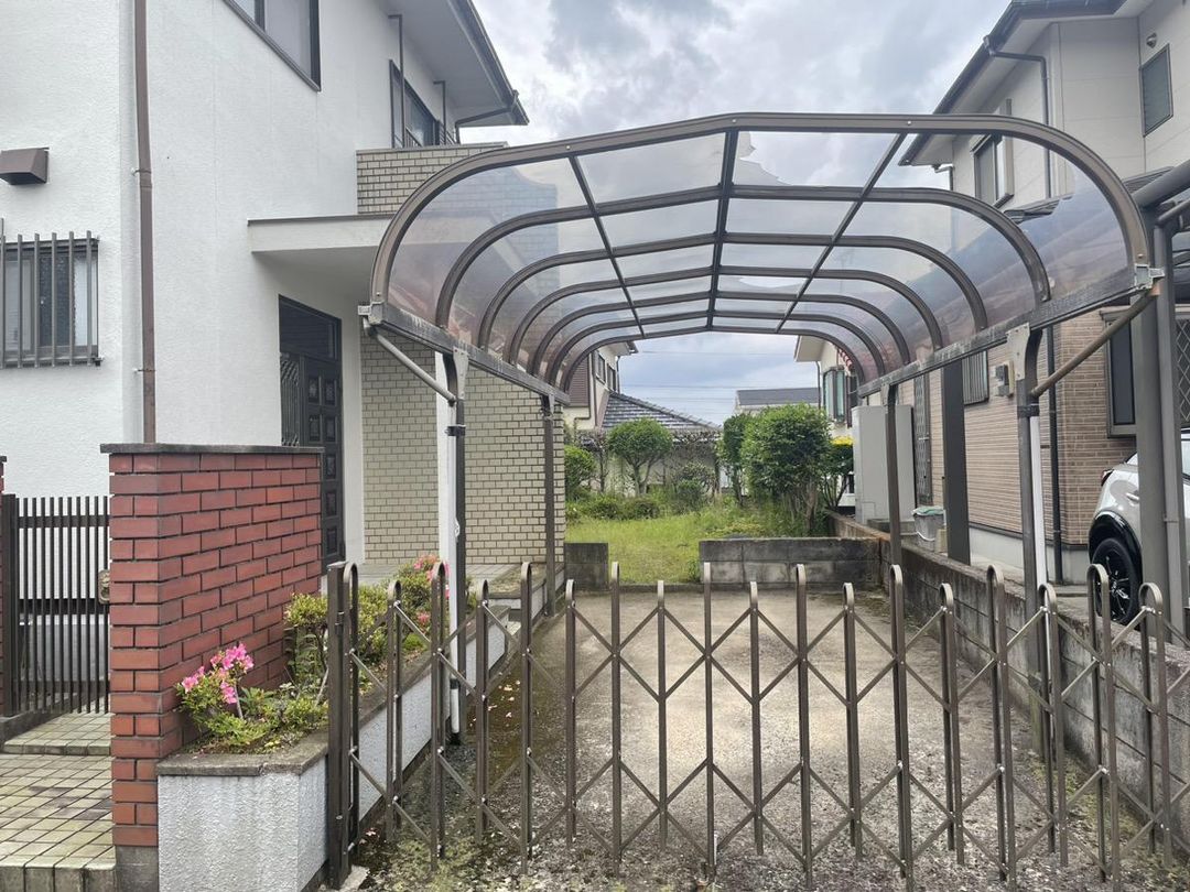 5LDK House for Sale in Kagoshima City with Garden and Free Parking - Main Image