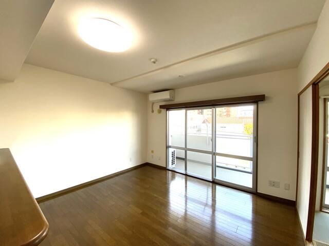 2LDK Apartment for Rent in Koishikawa, Bunkyo, Tokyo - Thumbnail 3