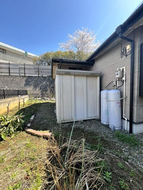 Hot Spring Detached House for Rent in Isawa, Yamanashi - Thumbnail 2