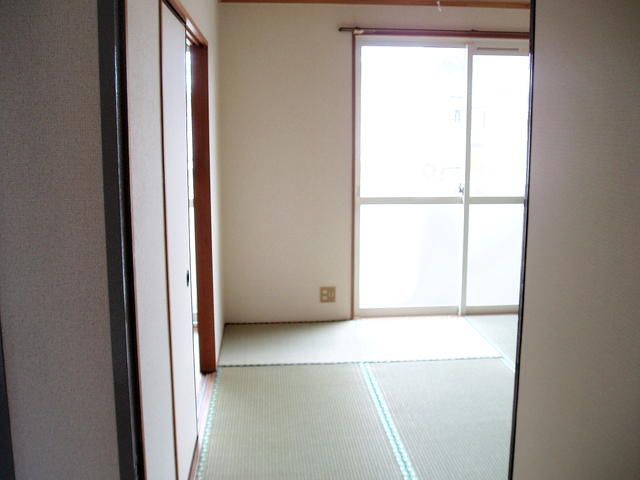 3DK Apartment in Aoba Ward, Sendai City, Miyagi - Thumbnail 3