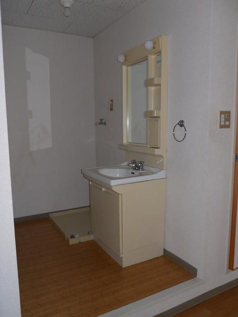 3DK Apartment for Rent in Tsukuba, Ibaraki - 52 sqm - Thumbnail 3