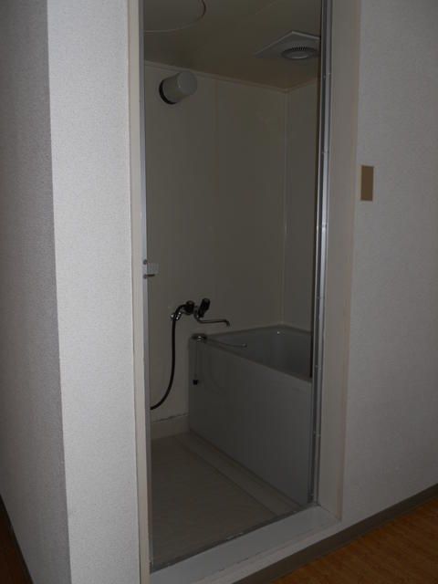 3DK Apartment for Rent in Tsukuba, Ibaraki - 52 sqm - Thumbnail 4