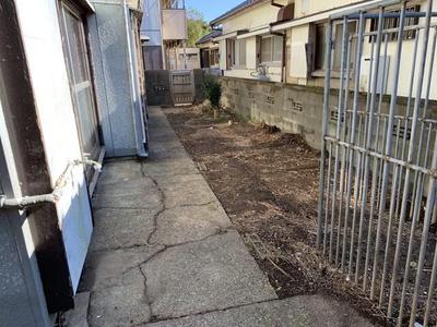 1974 5DK House in Choshi with 140sqm Land — Front_door, Choshi, Chiba