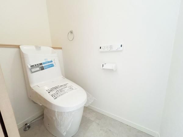 3LDK Detached House for Sale in Hino, Tokyo - Thumbnail 4