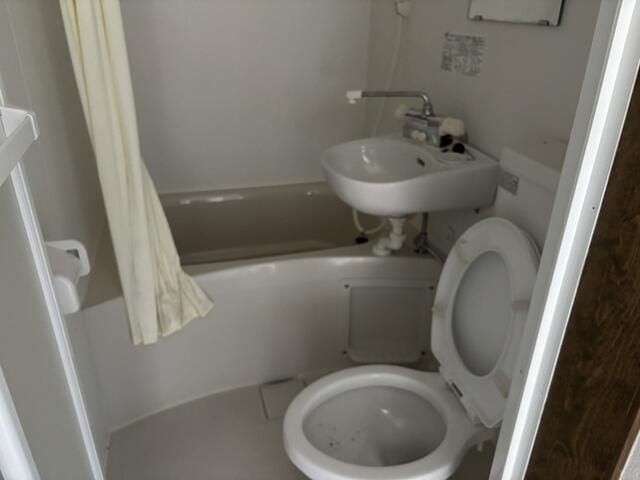 Mixed-Use RC Building for Sale in Nagano City, Near Nagano Station - Thumbnail 2