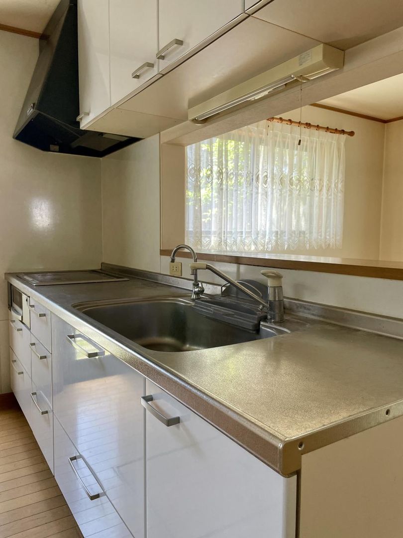 3LDK Detached House for Sale in Imabari, Ehime - Thumbnail 2
