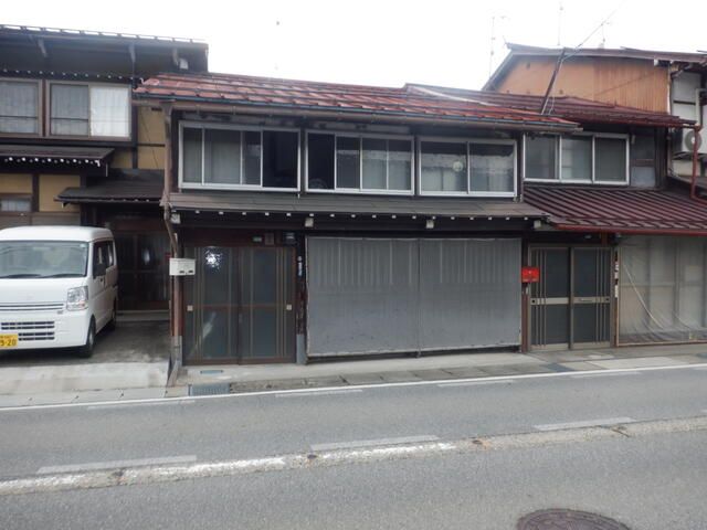 1910 Wooden House in Hida City, Gifu | 5K Layout, 143.66 sqm Land - Thumbnail 2