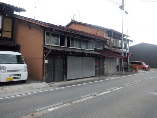 1910 Wooden House in Hida City, Gifu | 5K Layout, 143.66 sqm Land - Thumbnail 3
