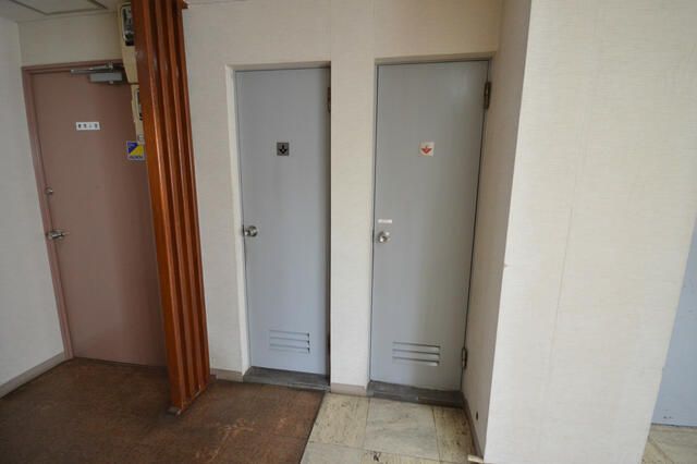 Commercial Unit for Rent in Shoto, Shibuya, Tokyo - Thumbnail 4