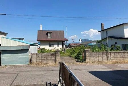 Land with Old House in Central Bihoro, Hokkaido - 582 sqm - Thumbnail 3