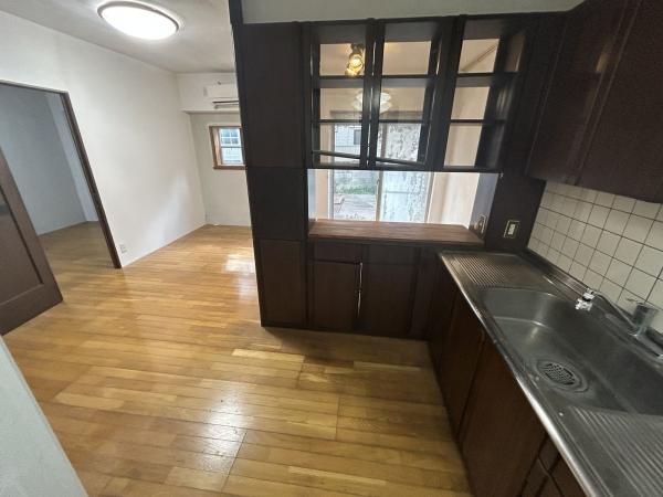 5LDK Detached House for Sale in Musashino, Tokyo - Thumbnail 3