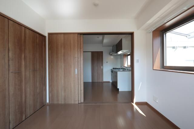 2DK Apartment for Rent in Kawasaki, Nakahara-ku, Kanagawa - Thumbnail 3