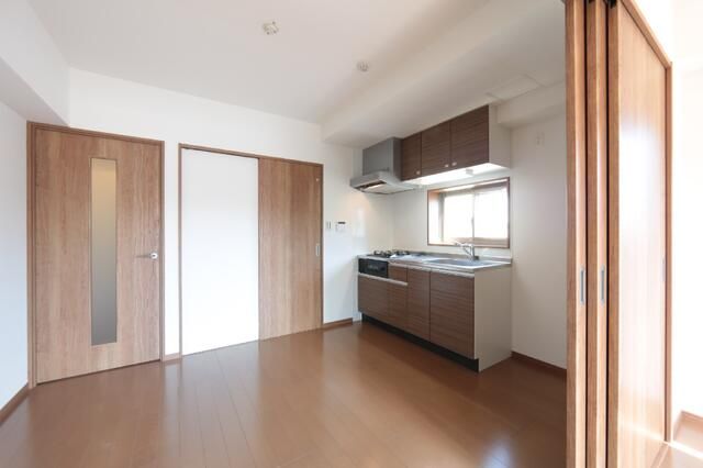 2DK Apartment for Rent in Kawasaki, Nakahara-ku, Kanagawa - Thumbnail 4
