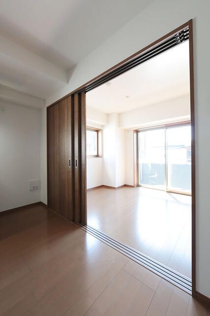 2DK Apartment for Rent in Kawasaki, Nakahara-ku, Kanagawa - Thumbnail 2