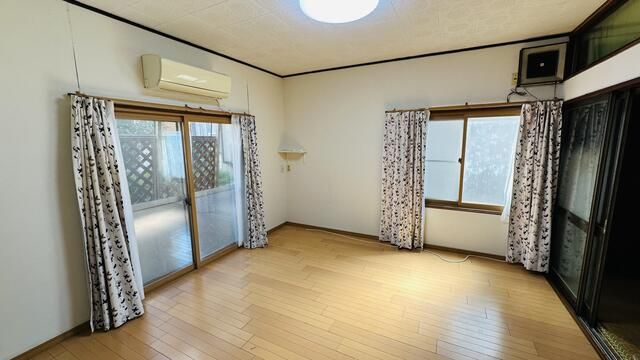 9DK Wooden House for Sale in Mitsuke, Niigata - 183 sqm - Thumbnail 3