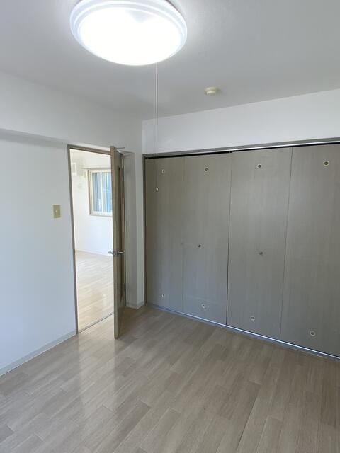 2LDK Apartment for Rent in Sapporo's Toyohira Ward - Thumbnail 4