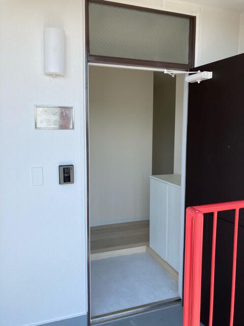1LDK Apartment for Rent in Saitama City, Saitama - Thumbnail 3