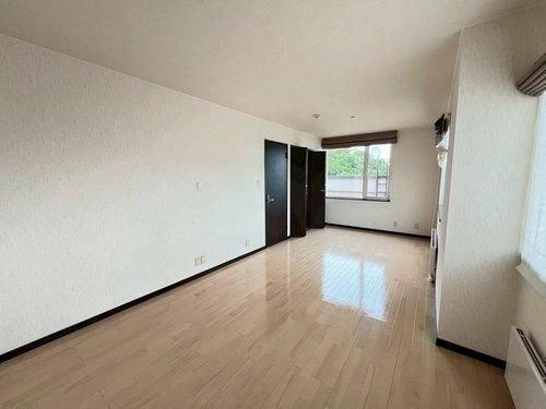 4LDK Family Home in Sapporo's Chuo Ward with Free Parking - Image 22