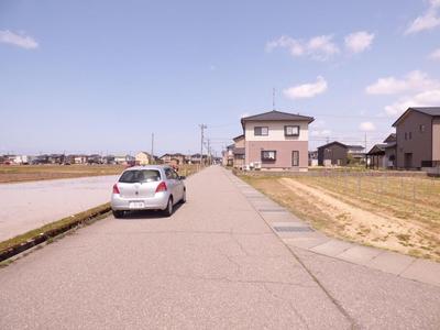 4SLDK Family House in Komatsu with Solar Panels and 3 Parking — Image 11, Komatsu, Ishikawa