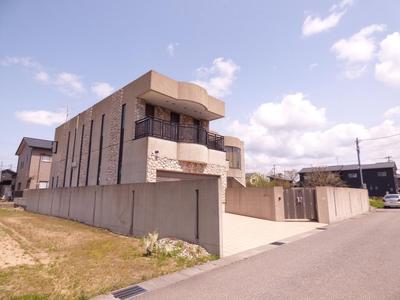 4SLDK Family House in Komatsu with Solar Panels and 3 Parking — Image 7, Komatsu, Ishikawa