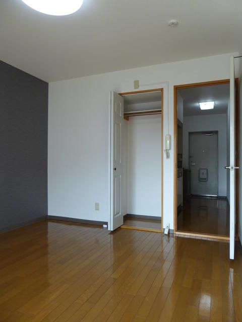 Le Ciel Kita Kado II 1K Apartment for Rent in Isehara - Thumbnail 4