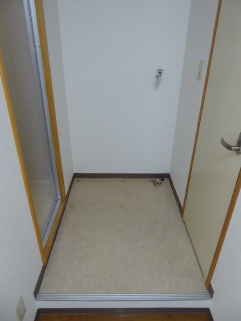 Le Ciel Kita Kado II 1K Apartment for Rent in Isehara - Thumbnail 3