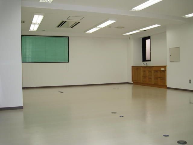 Office for Rent in Edogawa-ku, Tokyo 98.01 sqm - Thumbnail 4