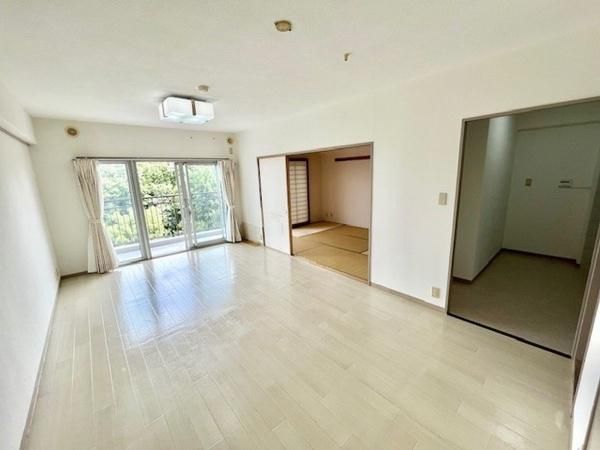 3LDK Apartment for Sale in Higashimurayama, Tokyo | Park Avenue Akitsu - Thumbnail 3