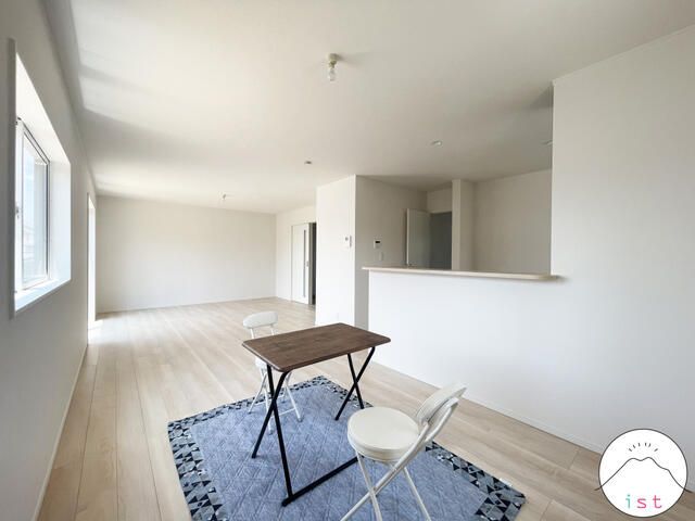 New 4LDK House in Fuji City with 3 Parking Spaces - Image 29