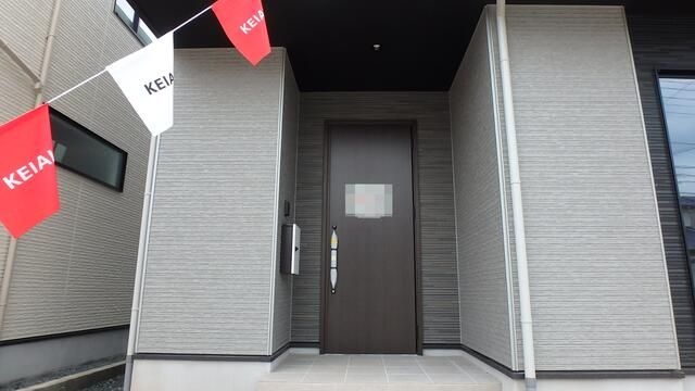 New 4LDK ZEH House in Fukushima City with 3 Car Parking - Image 1