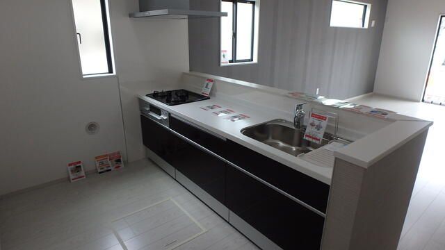 New 4LDK ZEH House in Fukushima City with 3 Car Parking - Thumbnail 3