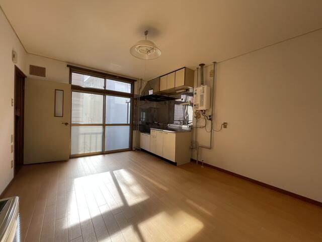 2LDK Apartment for Rent in Toyohira-ku, Sapporo, 42.97 sqm - Thumbnail 2