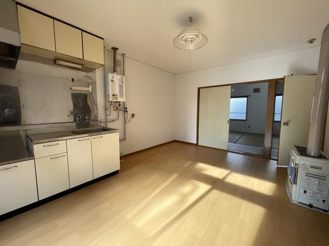 2LDK Apartment for Rent in Toyohira-ku, Sapporo, 42.97 sqm - Thumbnail 3