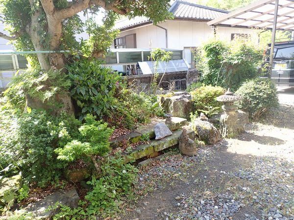 7LDK House for Sale in Amakusa, Kumamoto with Large Land & Parking - Thumbnail 3