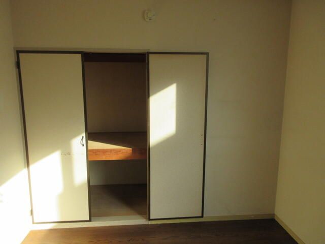 1K Apartment for Rent in Tama City, Tokyo - 40,000 Yen - Thumbnail 4