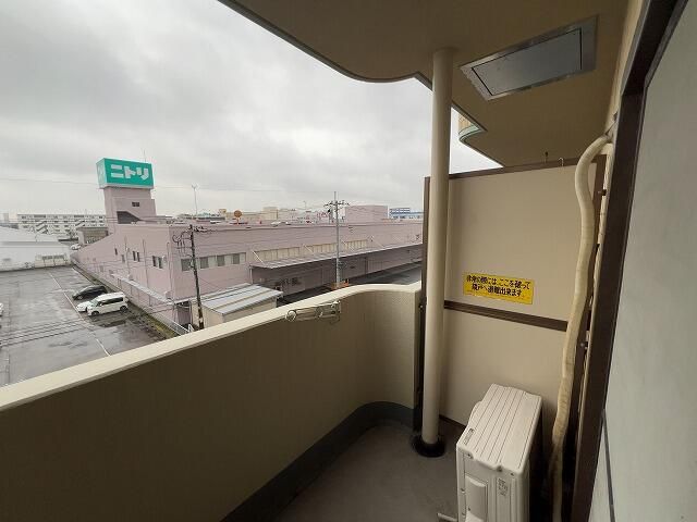 1K Apartment for Rent in Ashikaga, Tochigi - 27 sqm - Thumbnail 4