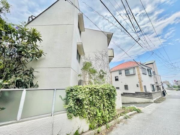 1979 Terraced House in Nishinomiya, Hyogo - 4DK, 93 sqm - Thumbnail 2