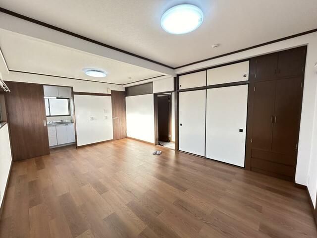 Commercial Space for Rent in Minami-ku, Saitama City, 31 sqm - Thumbnail 3