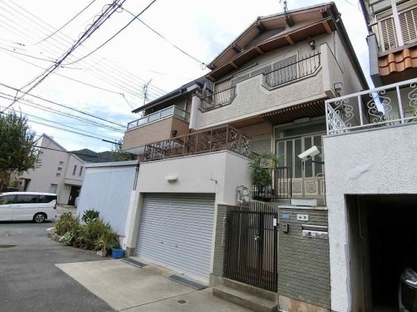 3LDK Detached House for Sale in Nada Ward, Kobe - Image 1