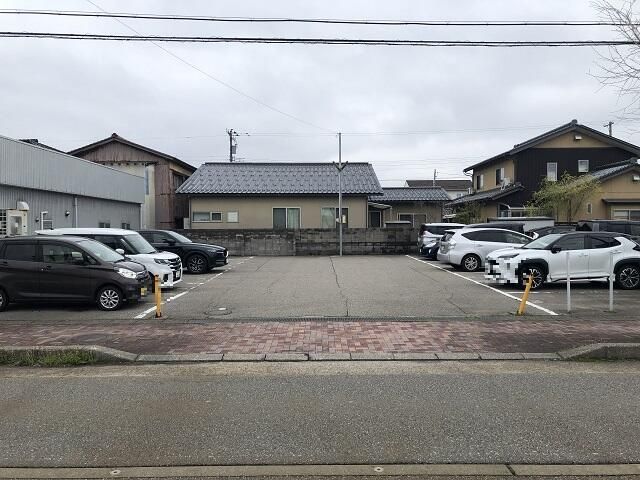 Parking Space for Rent near Uchinada Station, Ishikawa - Thumbnail 2