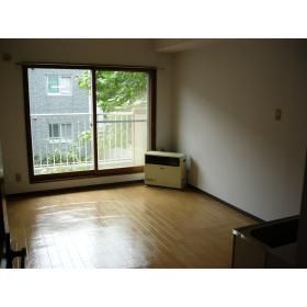 2DK Apartment for Rent in Quiet Sapporo Chuo Ward | 55,000 Yen - Thumbnail 2