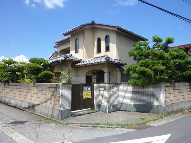 5LDK Rental House in Takaoka, Toyama Prefecture - Thumbnail 2