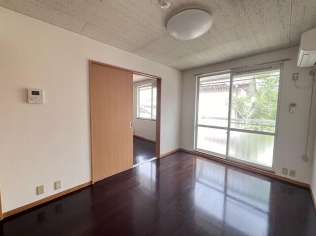 2DK Apartment for Rent in Isezaki, Gunma - 39.74 sqm - Thumbnail 3