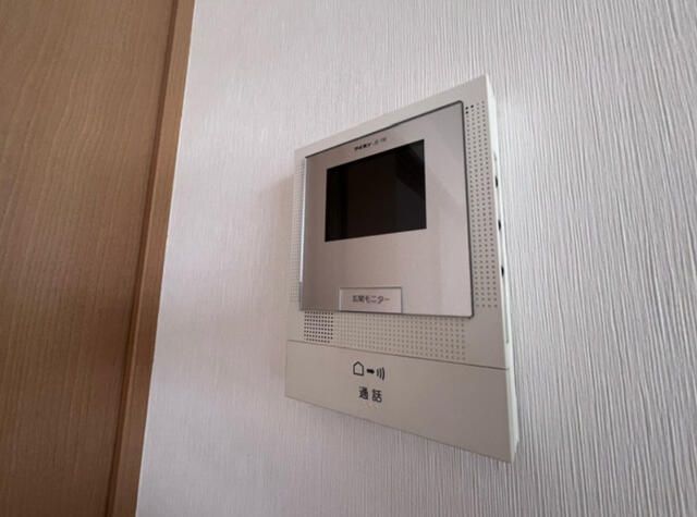 2DK Apartment for Rent in Isezaki, Gunma - 39.74 sqm - Thumbnail 2