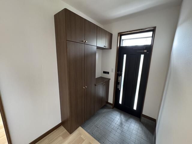 5LDK Detached House for Sale in Nishi-ku, Sapporo, Hokkaido - Thumbnail 3