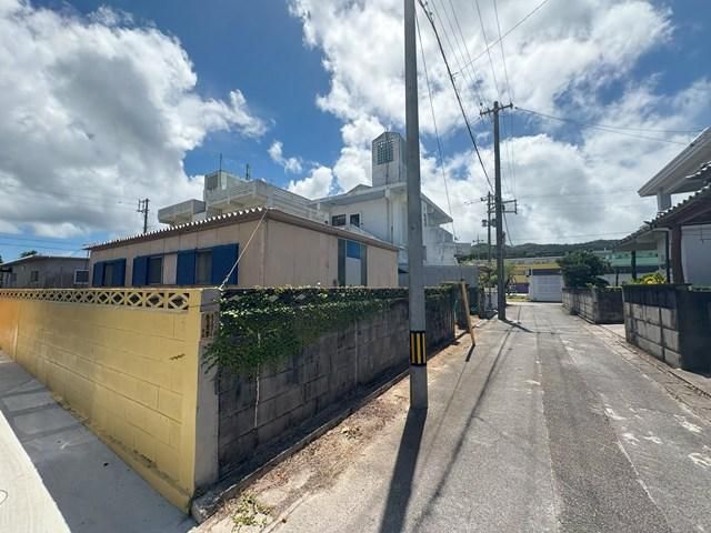 Residential Land for Sale in Motobu, Okinawa - 261.03 sqm - Thumbnail 3